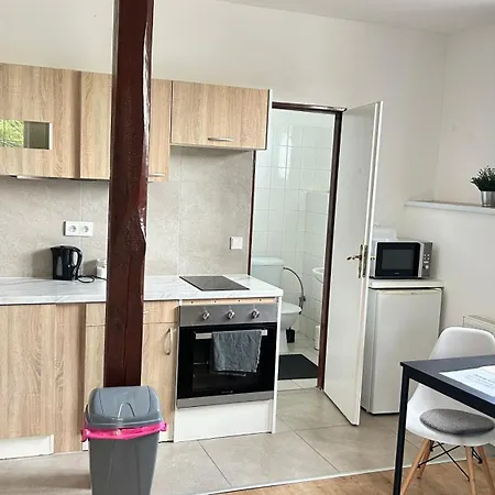 U Prehrady בית הארחה